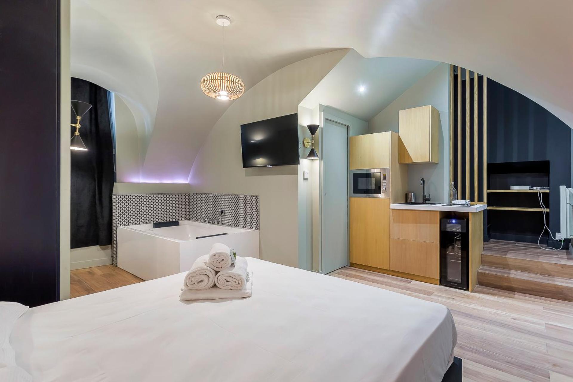 Suite Romantique Balneo Centre Lyon Exterior photo